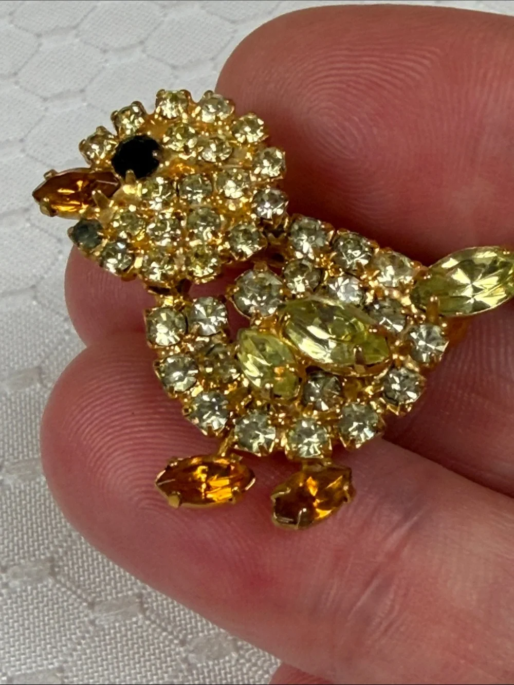 Adorable Vintage Gold Crystal Chick Brooch - with dangle legs!! So cute!